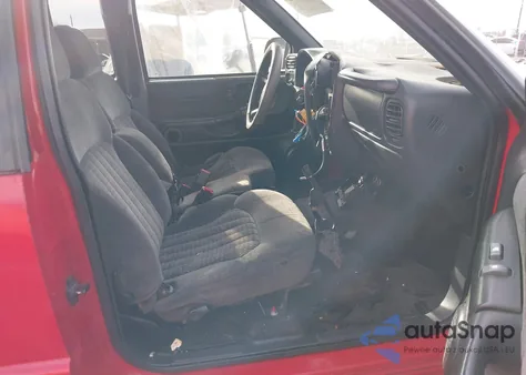 2002 Chevrolet S-10 Ls z USA, uszkodzony, nr VIN 1GCCS19W528163655